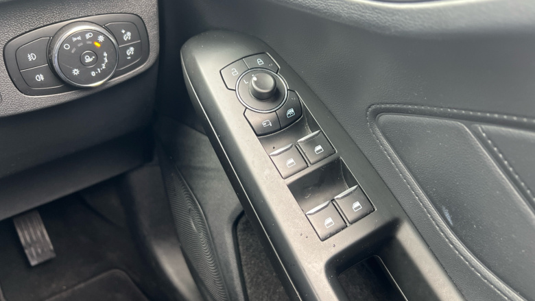 Ford Focus 1.0 EcoBoost Titanium Style 5dr Petrol Hatchback